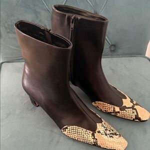 Elegant Black and Tan Ankle Boots